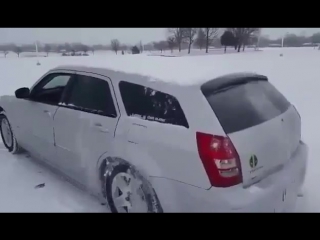 Что делать, если автомобиль засыпало снегом